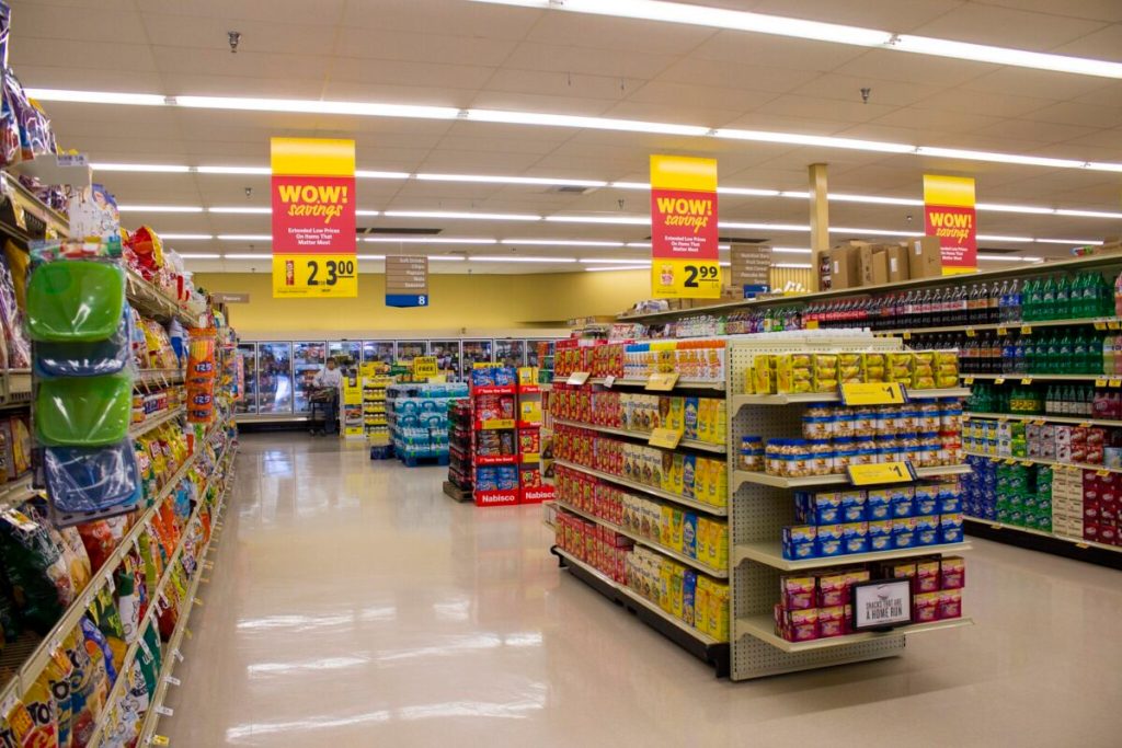 Interior of a Food Lion.