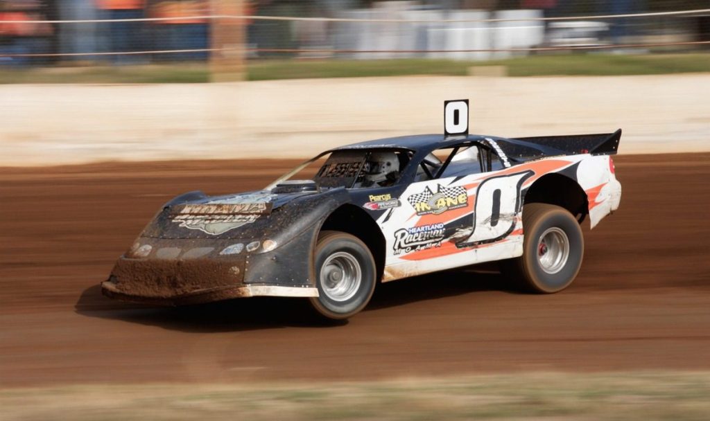 Discover NC’s moonshine & motorsports heritage at Dixieland Speedway event