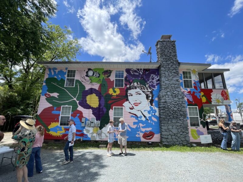 The best street murals in Charlotte, North Carolina