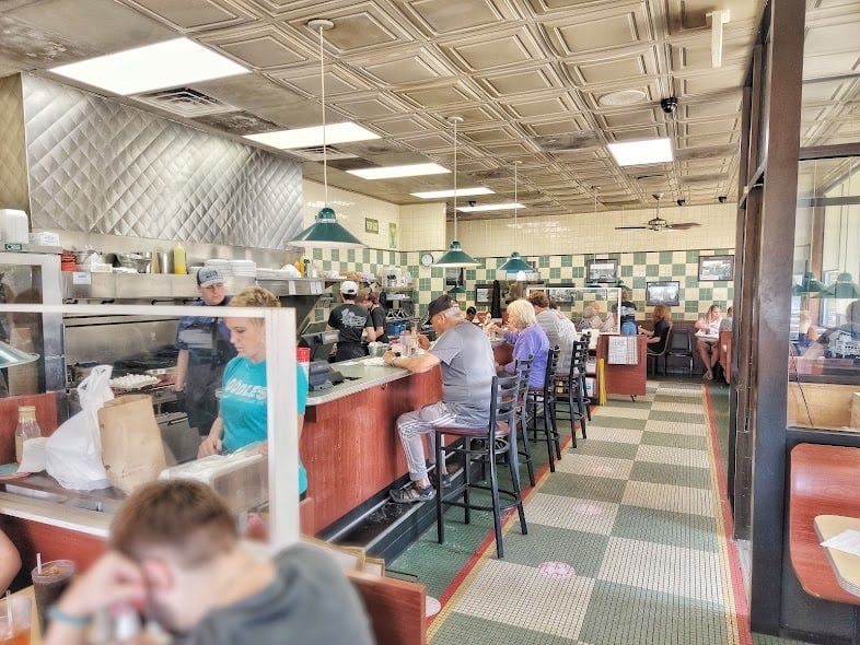 7 classic diners in North Carolina
