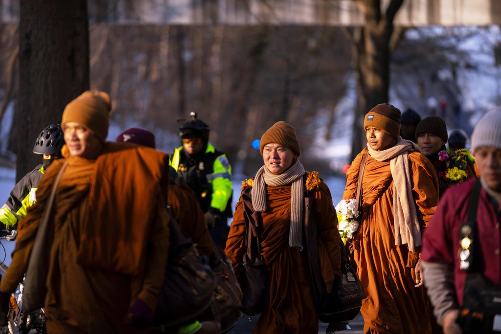 Buddhist monks' 'Walk for Peace' arrives in Washington